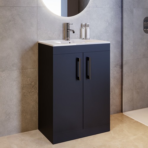 600mm black freestanding - 600mm,